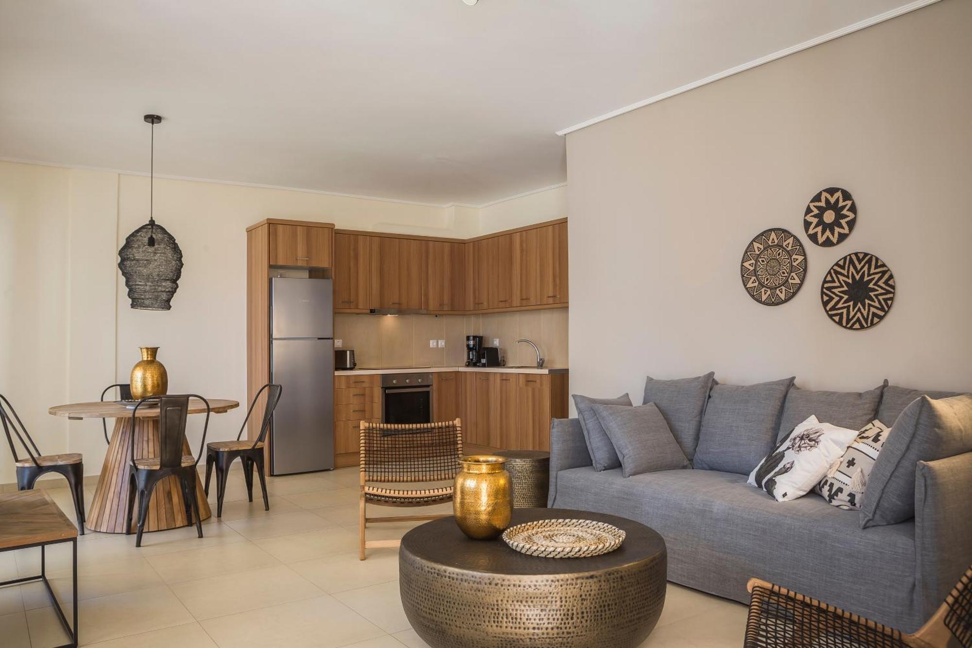 Meliti Waterfront Suites Karavomylos Exterior foto